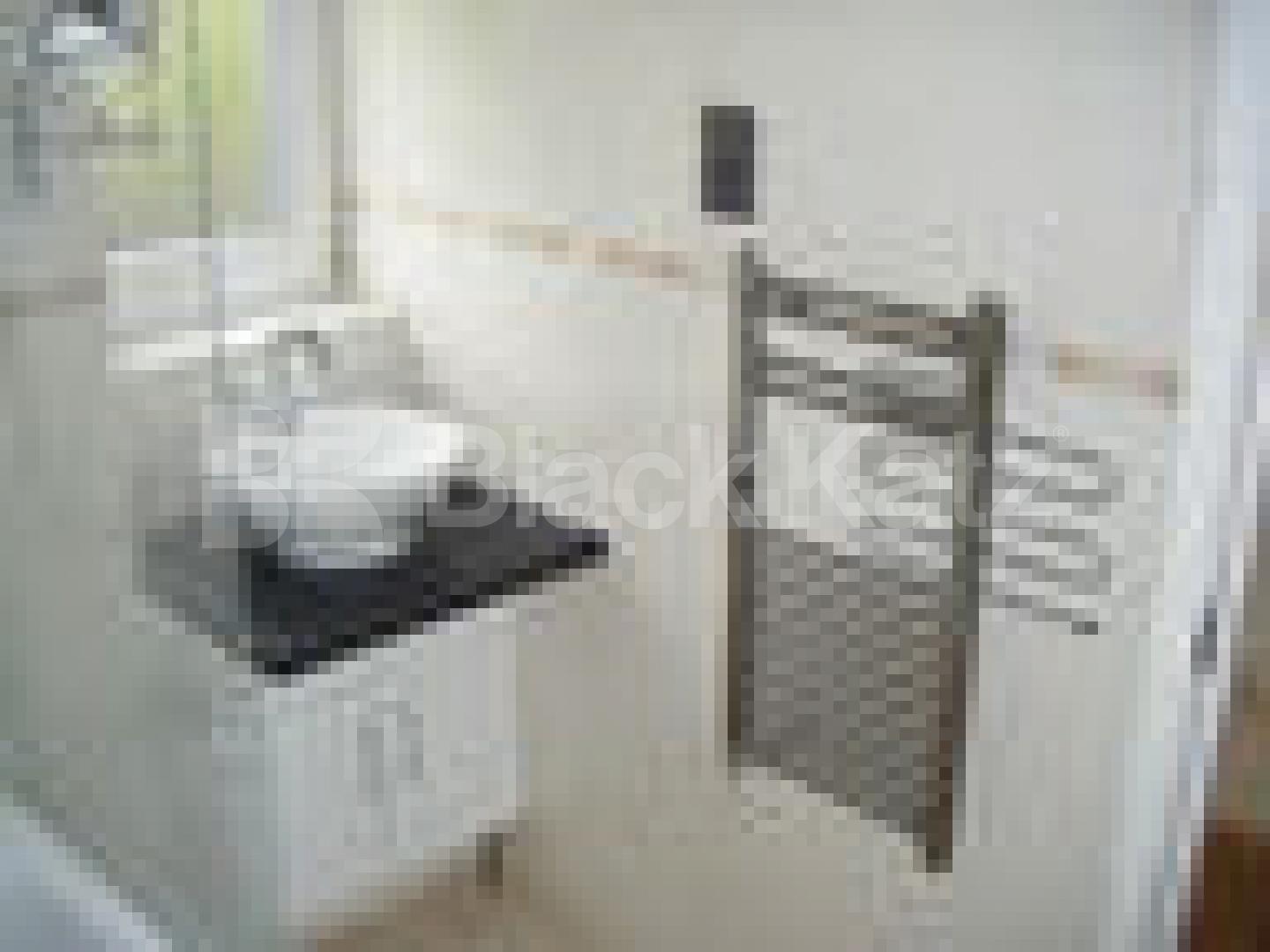 			Stones throw to Heath, 3 Bedroom, 1 bath, 1 reception Flat			 South End Close, HAMPSTEAD