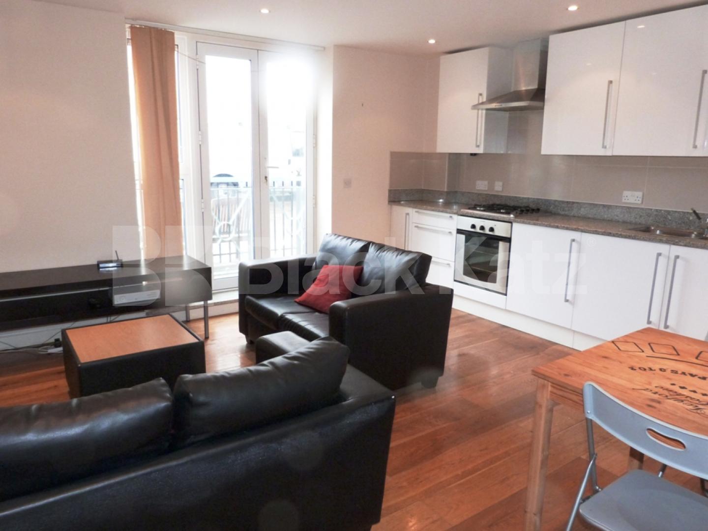 			2 Bedroom, 1 bath, 1 reception Flat			 High Street, Hornsey