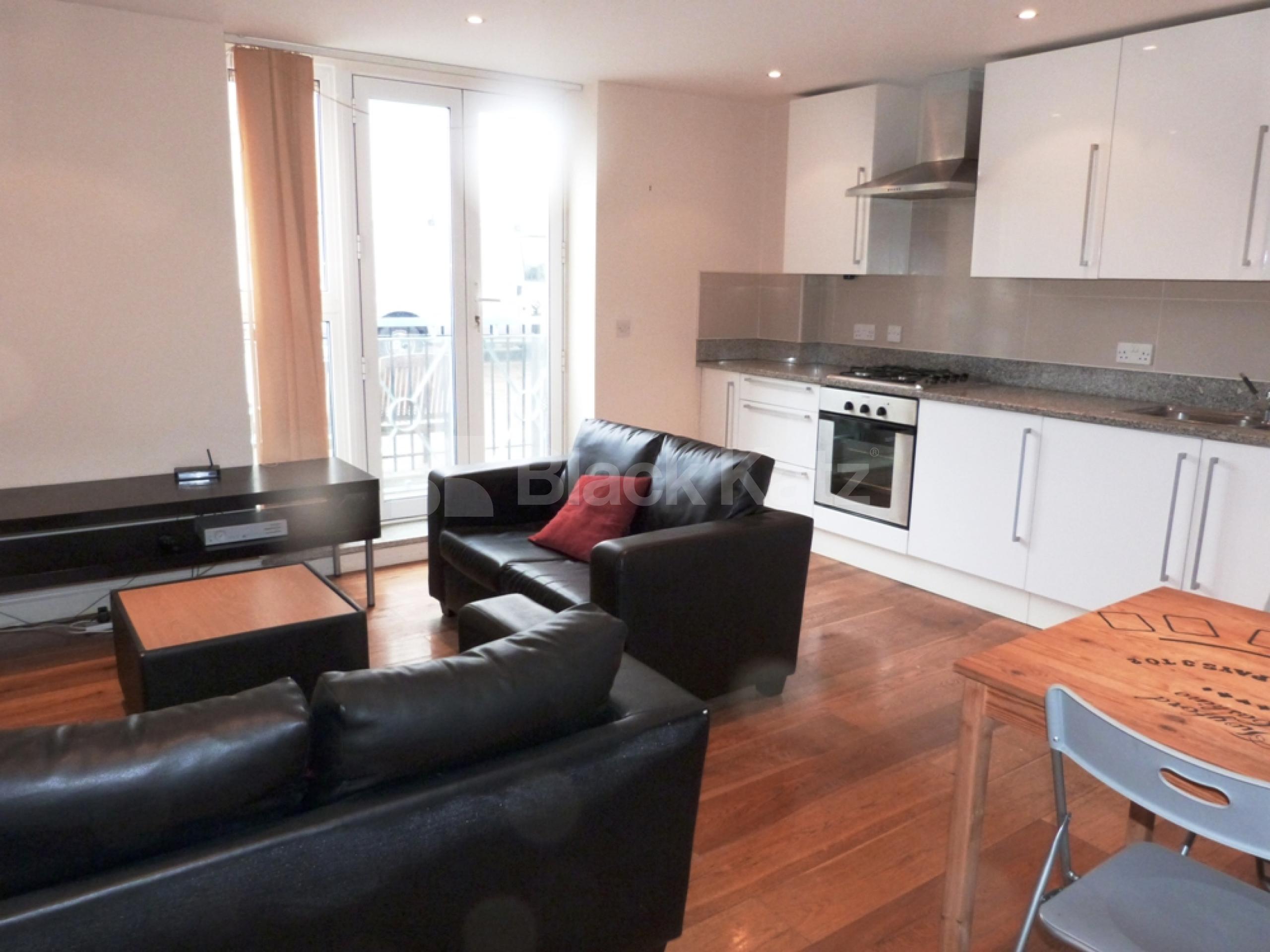 			2 Bedroom, 1 bath, 1 reception Flat			 High Street, Hornsey N8