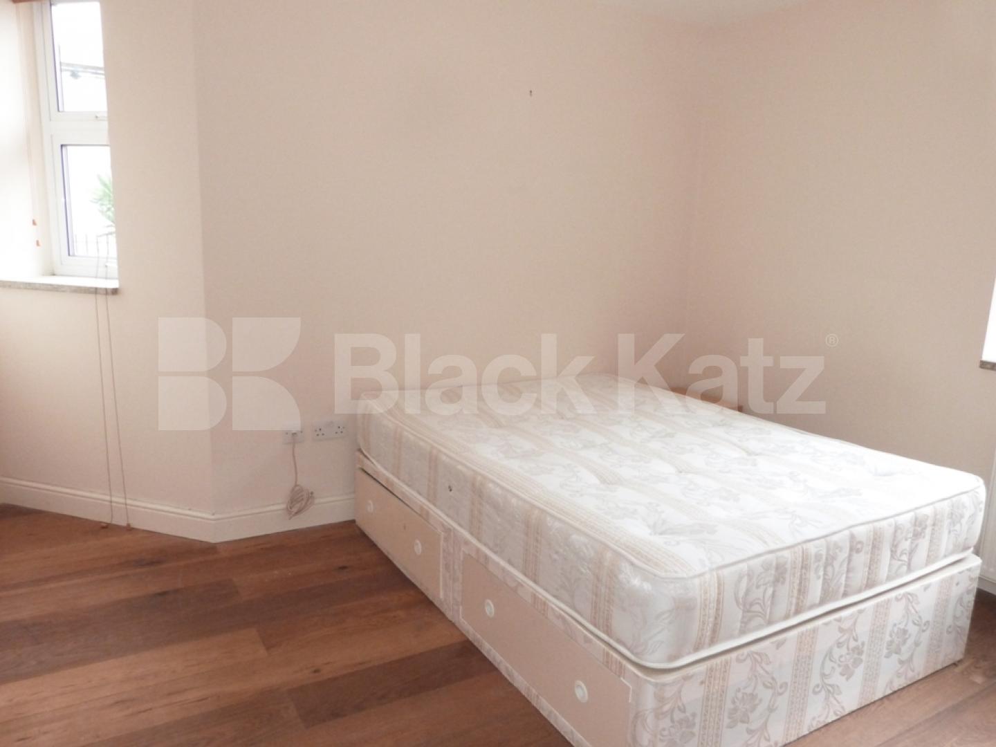 			2 Bedroom, 1 bath, 1 reception Flat			 High Street, Hornsey