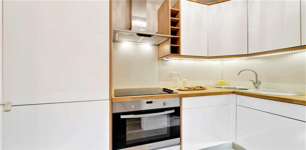 			Studio Apartment, 1 bath, 1 reception Flat			 Finchley Road, Finchley Road