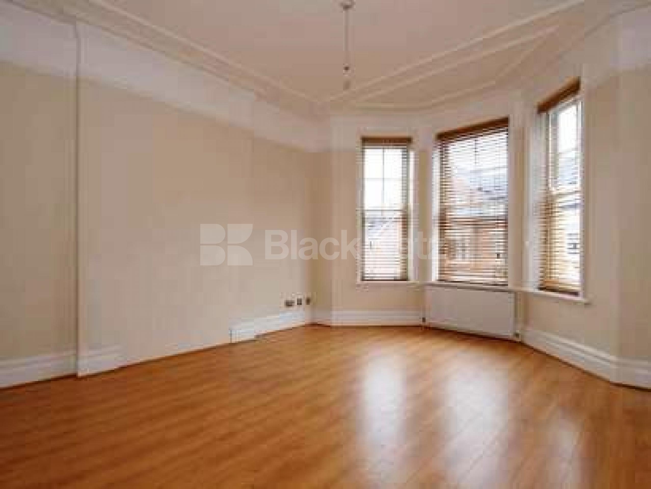 			NEW ON THE MARKET!!!, 3 Bedroom, 1 bath, 1 reception Flat			 Jacksons Lane, HIGHGATE N6
