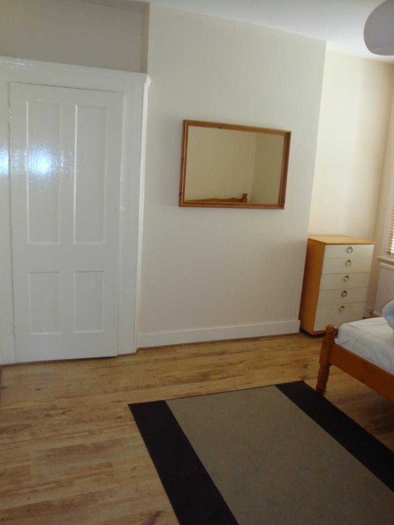 			NEW INSTRUCTION, 2 Bedroom, 1 bath, 1 reception Flat			 Highlever Road, LADBROKE GROVE