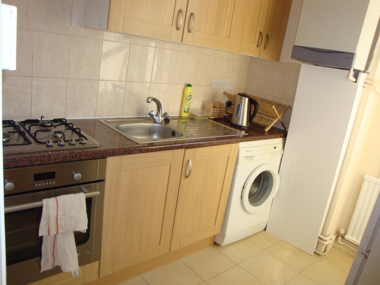 			NEW INSTRUCTION, 2 Bedroom, 1 bath, 1 reception Flat			 Highlever Road, LADBROKE GROVE