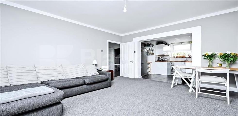 			LET, 2 Bedroom, 1 bath, 1 reception Apartment			 Wandsworth Road, Vauxhall/ Stockwell