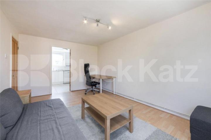 one-bedroom apartment offers modern living in a charming North London setting Hilldrop Crescent, Camden Borders 