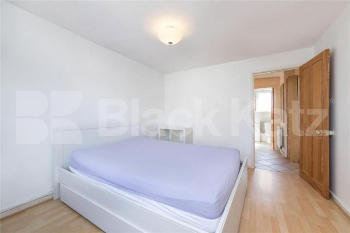 one-bedroom apartment offers modern living in a charming North London setting Hilldrop Crescent, Camden Borders 