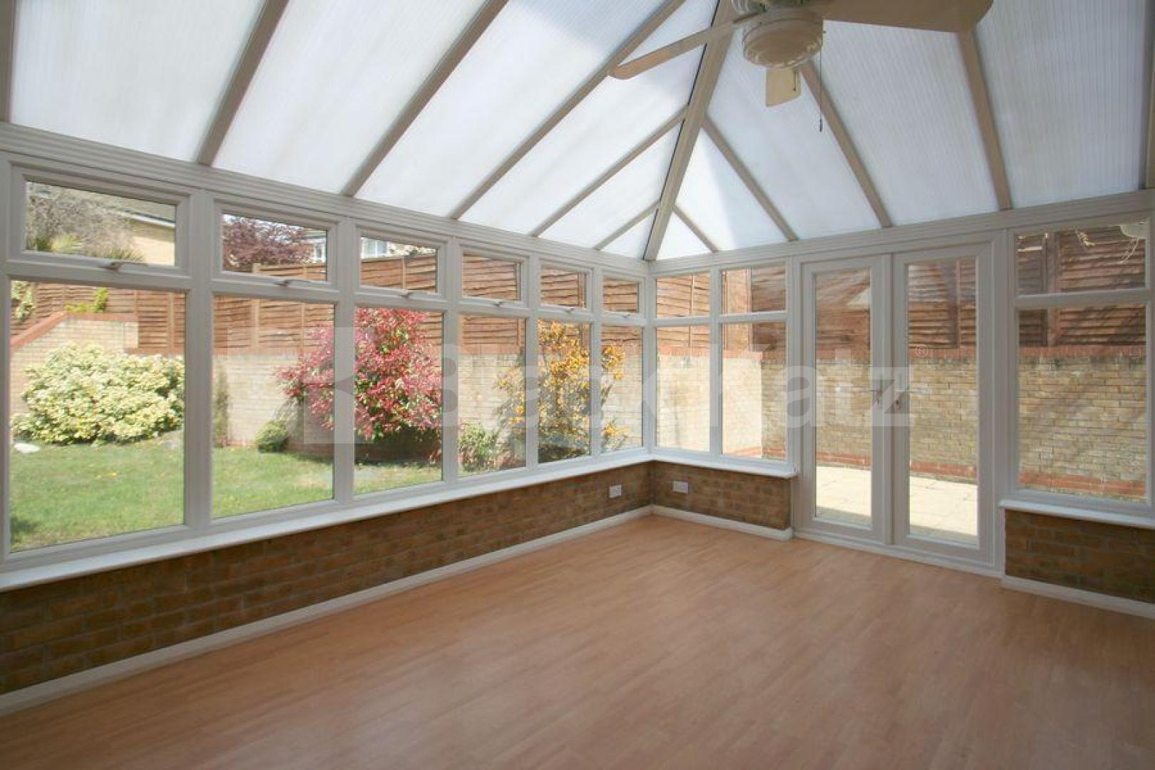 			Amazing House, 3 Bedroom, 1 bath, 1 reception Detached House			 Cheddar Close, FRIERN BARNET