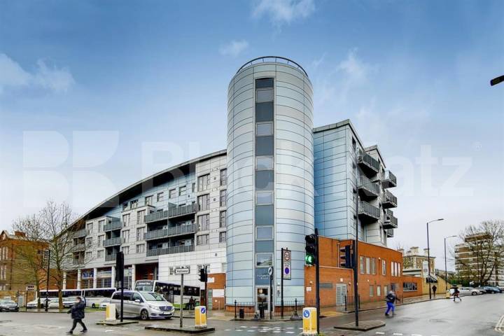 Beautiful 2-Bedroom Apartment in Modern Hungerford Road Development Hungerford Road, Islington / Caledonian Road