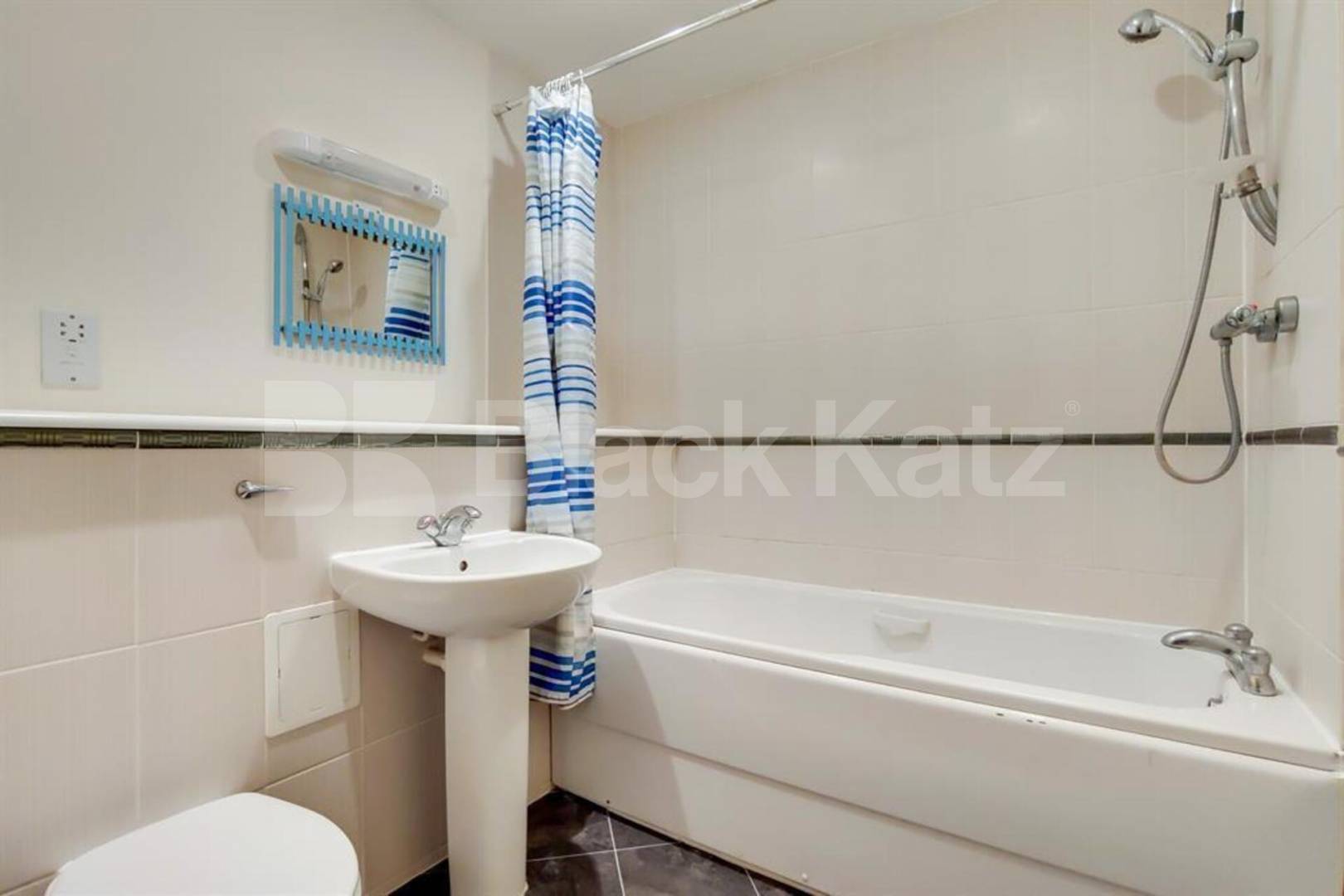 Beautiful 2-Bedroom Apartment in Modern Hungerford Road Development Hungerford Road, Islington / Caledonian Road