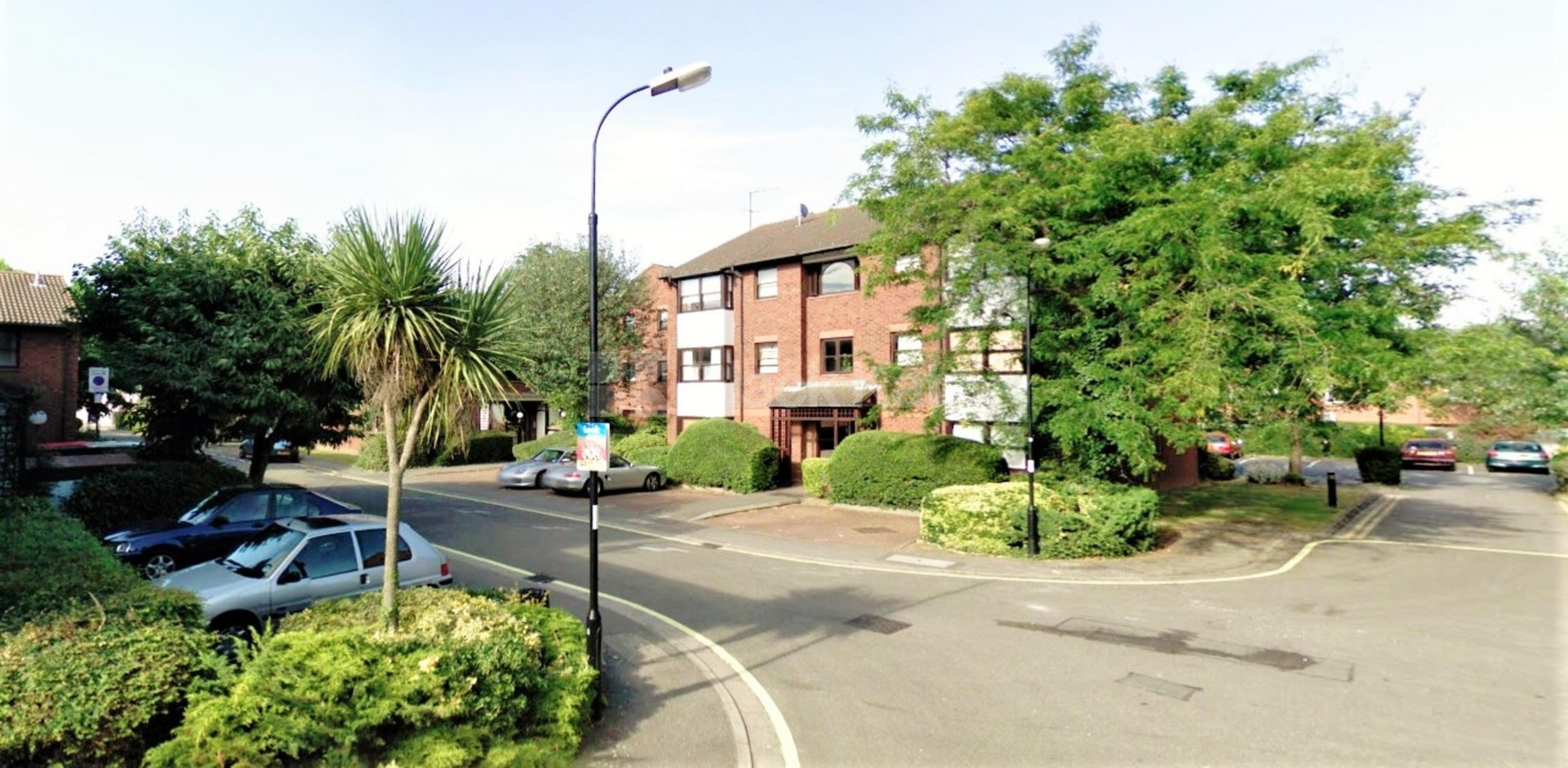 			1 Bedroom, 1 bath, 1 reception Flat			 Holley Road, WENDELL PARK W3