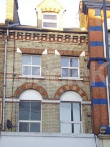 			1 Bedroom, 1 bath, 1 reception Flat			 Holloway Road, UPPER HOLLOWAY N19