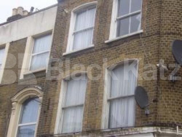 			2 Bedroom, 1 bath, 1 reception Flat			 Hornsey Road, HOLLOWAY N19