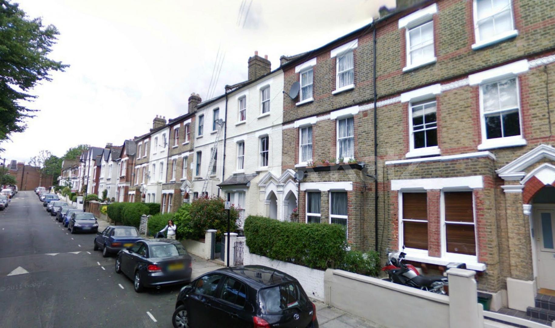 			NEW INSTRUCTION!, 2 Bedroom, 1 bath, 1 reception Flat			 Cheverton Road, WHITEHALL PARK