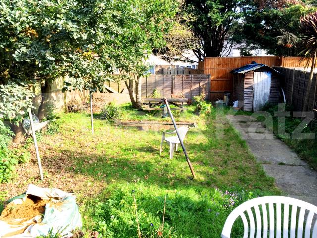 			NEW INSTRUCTION, 5 Bedroom, 1 bath, 1 reception House			 Hoylake Road, East Acton