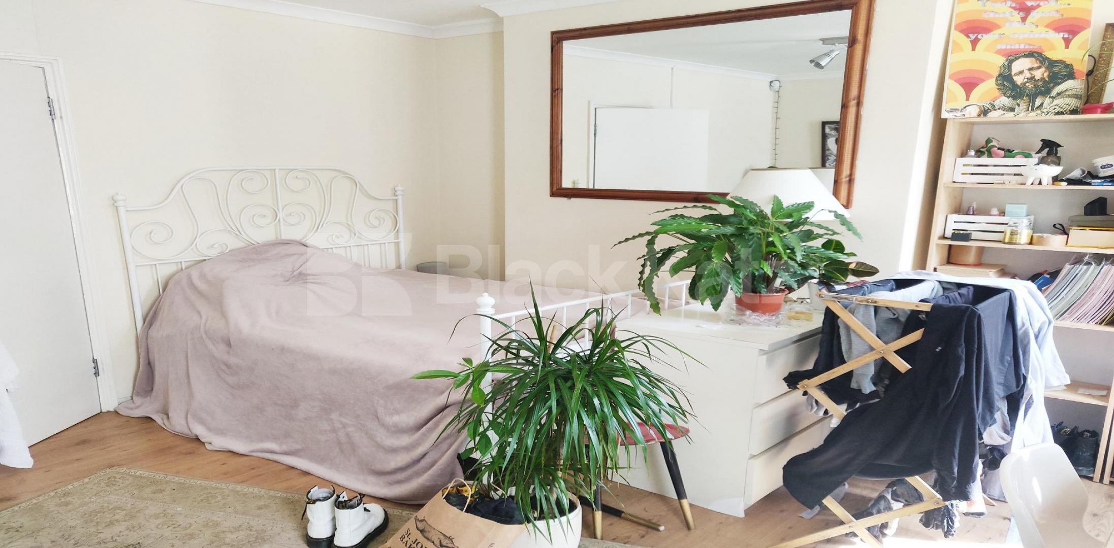 			LET , 3 Bedroom, 1 bath, 0 reception Apartment			 Hankey place , London Bridge / Borough   