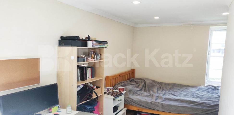 			LET , 3 Bedroom, 1 bath, 0 reception Apartment			 Hankey place , London Bridge / Borough   