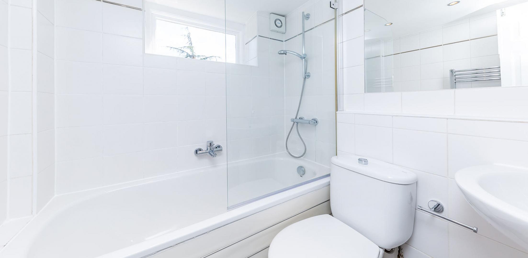 			3 Bedroom, 1 bath, 1 reception Apartment			 Stratford Villas, CAMDEN