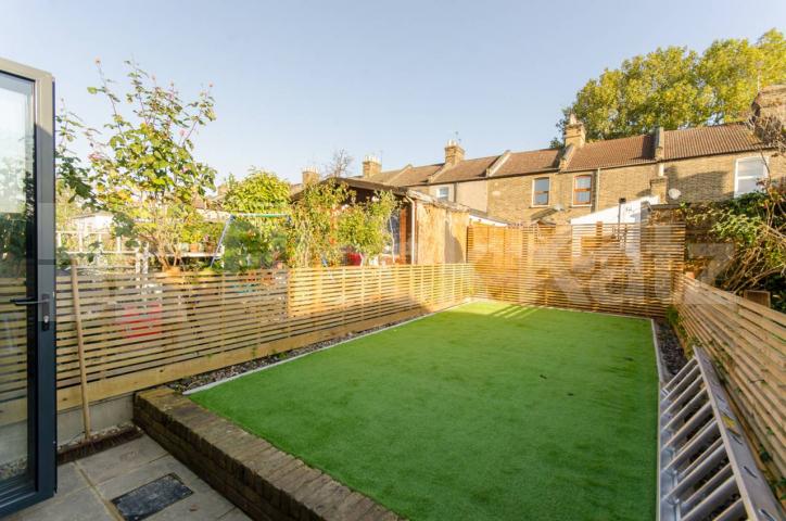 			New Instruction, 4 Bedroom, 1 bath, 1 reception House			 Humberstone Road, Plaistow