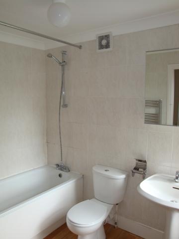 			4 Bedroom, 1 bath, 1 reception House			 Huddlestone Road, WILLESDEN GREEN