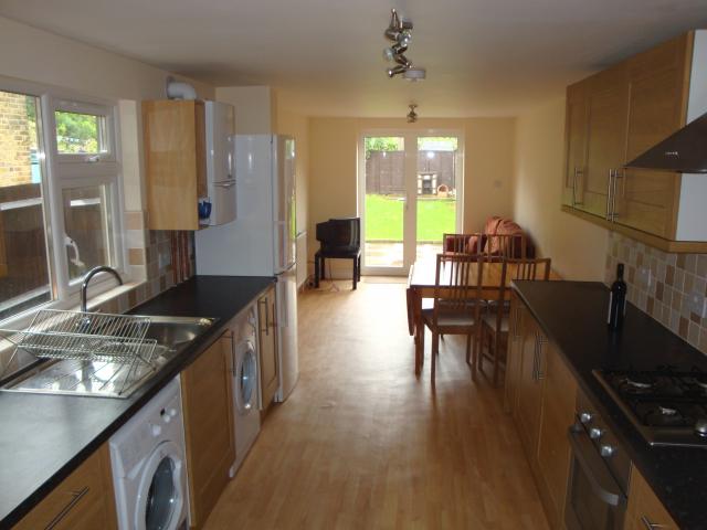 			4 Bedroom, 1 bath, 1 reception House			 Huddlestone Road, WILLESDEN GREEN