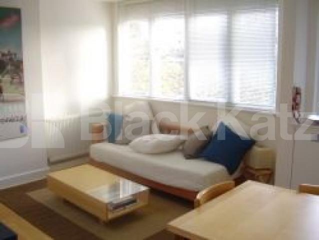 			2 Bedroom, 1 bath, 1 reception Flat			 Huntingdon Street, BARNSBURY/ISLINGTON N1
