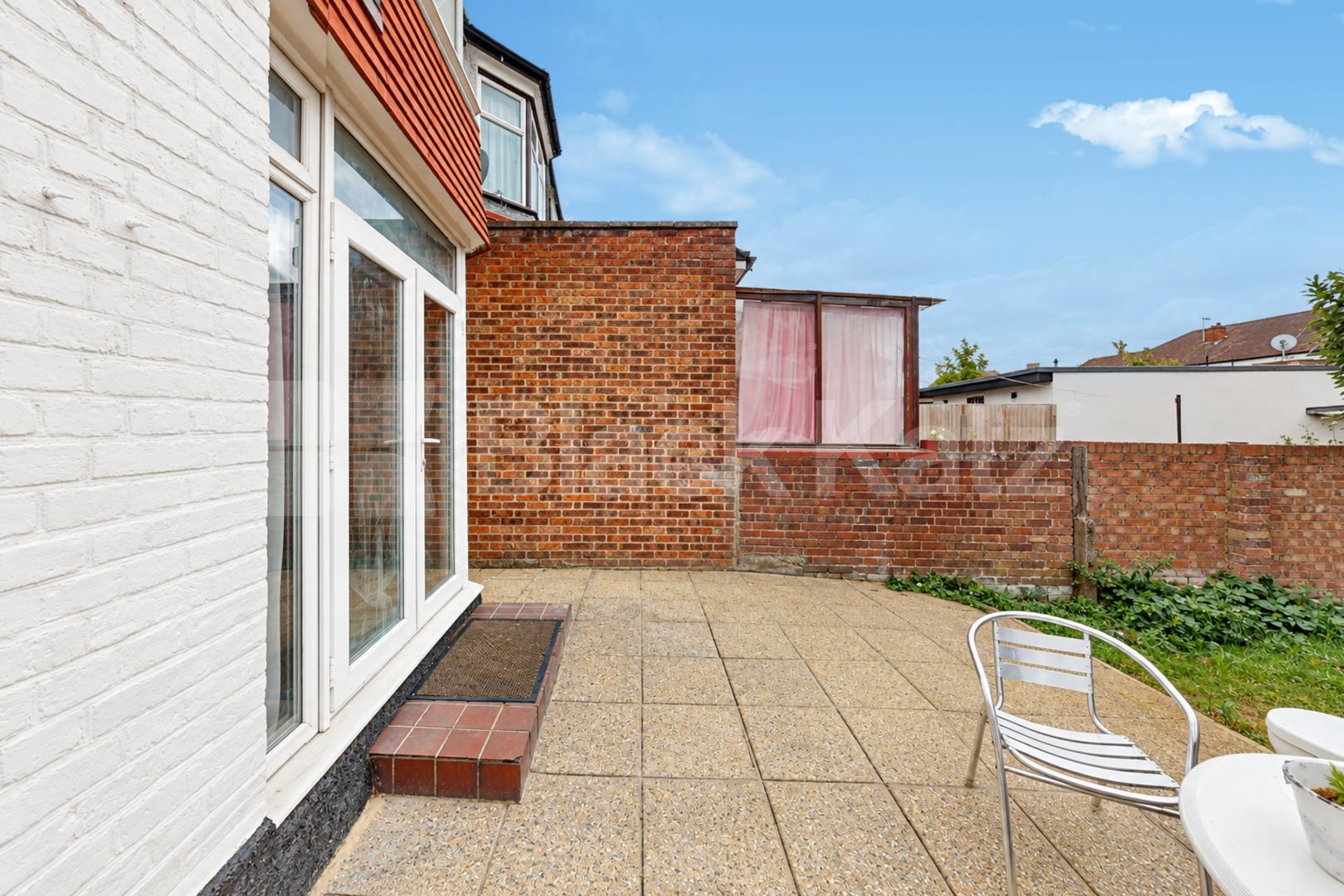 Newly Refurbished Five Bedroom House with Large Garden & Off-Street Berkshire Gardens, Bounds Green