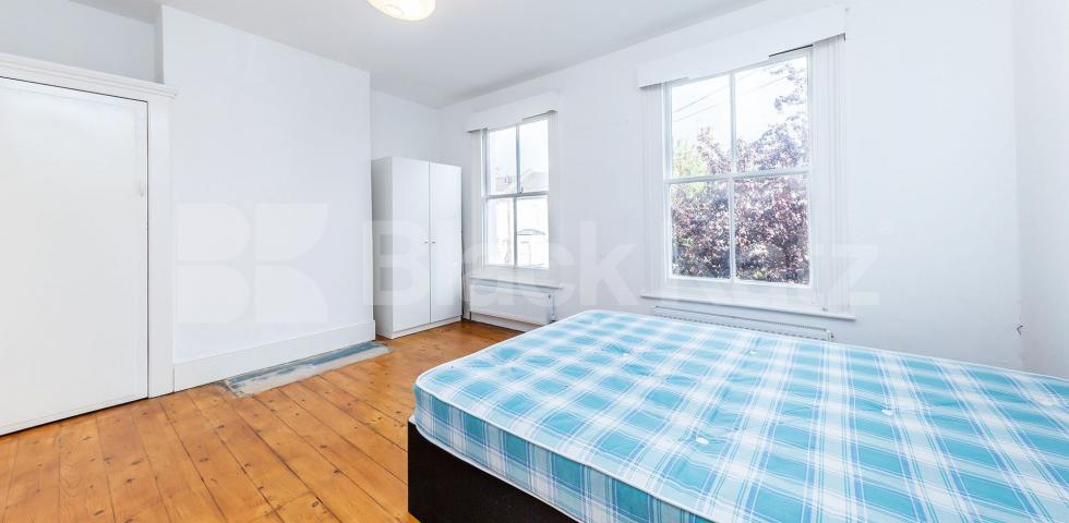 			NEW INSTRUCTION!, 3 Bedroom, 1 bath, 1 reception House			 Hawthorn Road , Upper Edmonton 