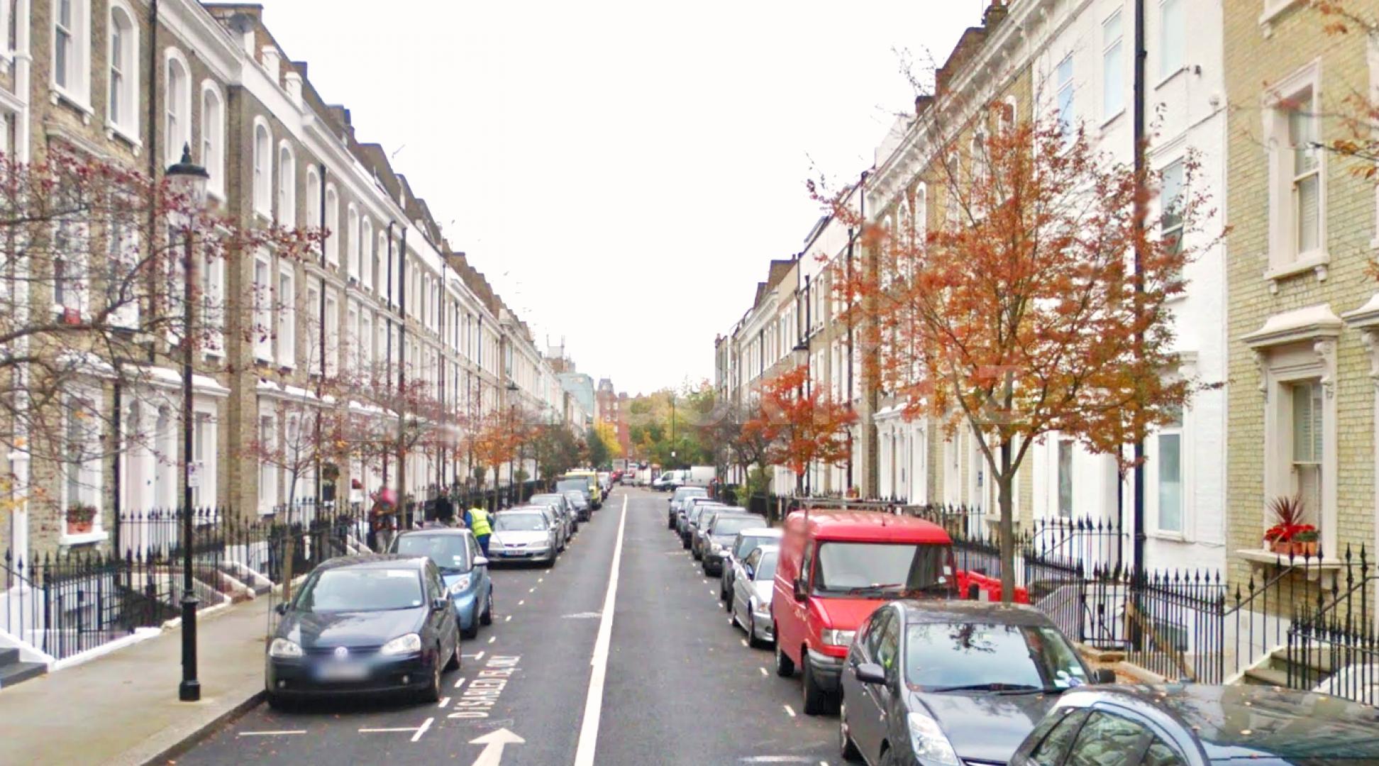 			UNDER OFFER , 2 Bedroom, 1 bath, 1 reception Apartment			 Ifield Road, Earls Court / West Brompton