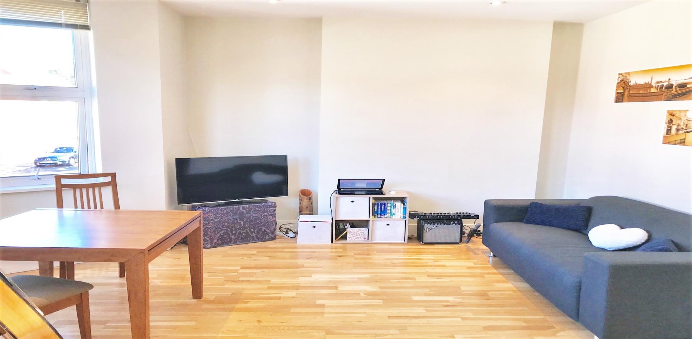 			1 Bedroom, 1 bath, 1 reception Apartment			 Skardu Road, KILBURN