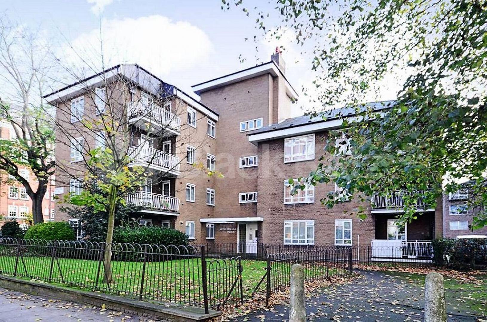 Spacious one double bedroom in great location St Johns Wood Road , St Johns Wood