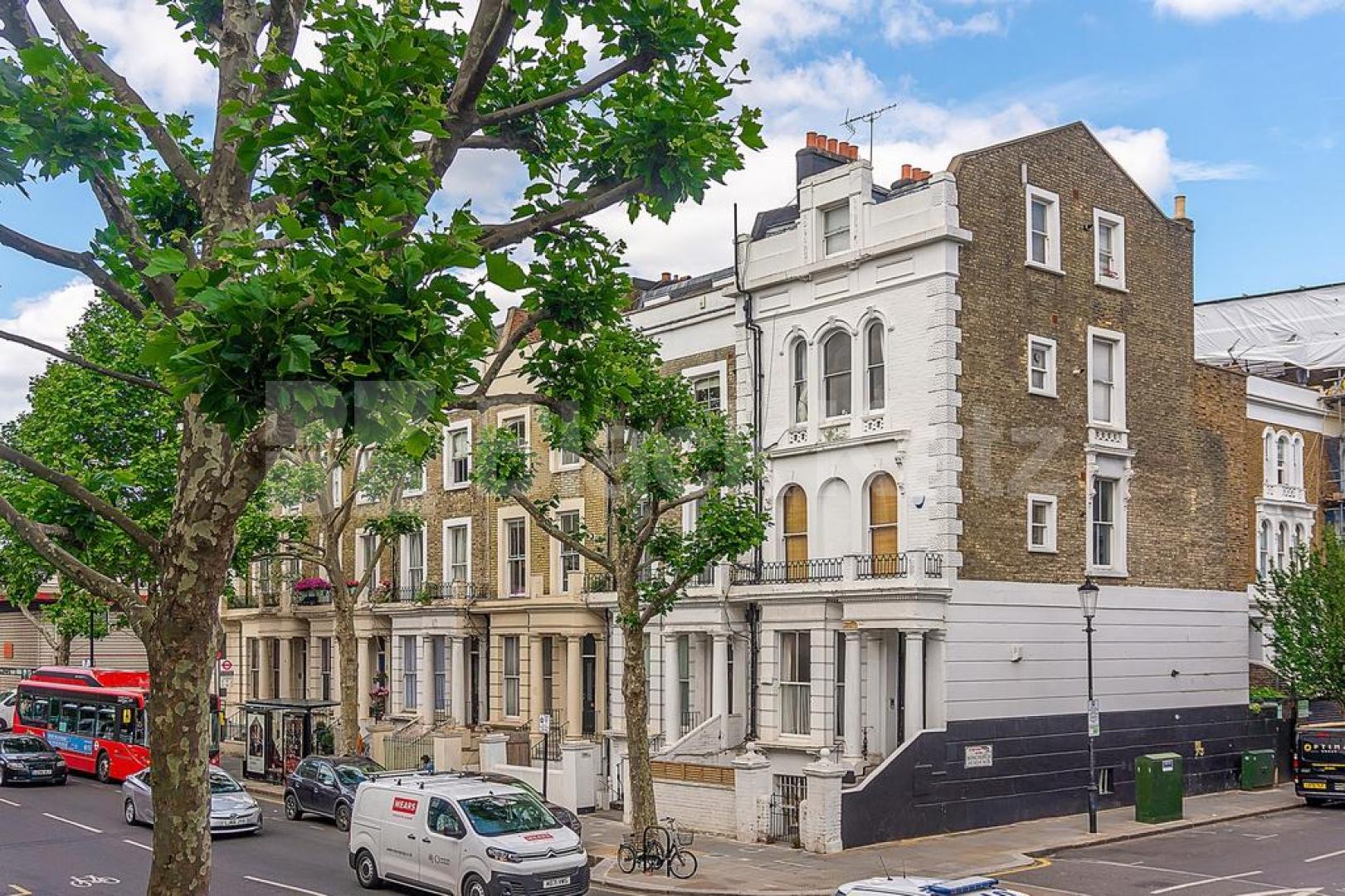 Fantastic one bed in Ladbroke Grove modern kitchen & bathroom mins to tube  Ladbroke Grove, Ladbroke Grove