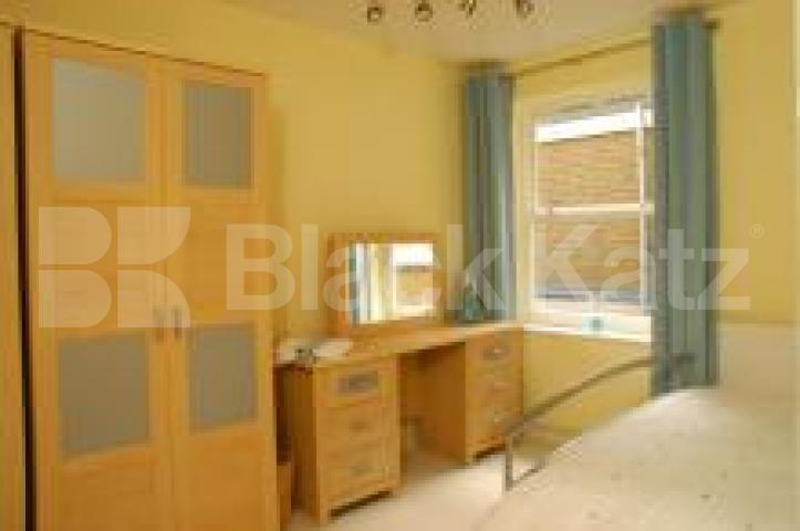 			NEW INSTRUCTION!!!, 1 Bedroom, 1 bath, 1 reception Flat			 Pembridge Gardens, NOTTING HILL