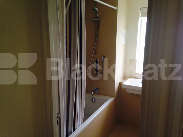 			LET, 3 Bedroom, 1 bath, 1 reception Maisonette			 Ashchurch Terrace, Shepherds Bush