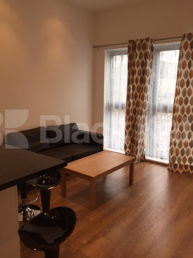 			NEW INSTRUCTION!, 2 Bedroom, 1 bath, 1 reception Flat			 Fonthill Road, FINSBURY PARK