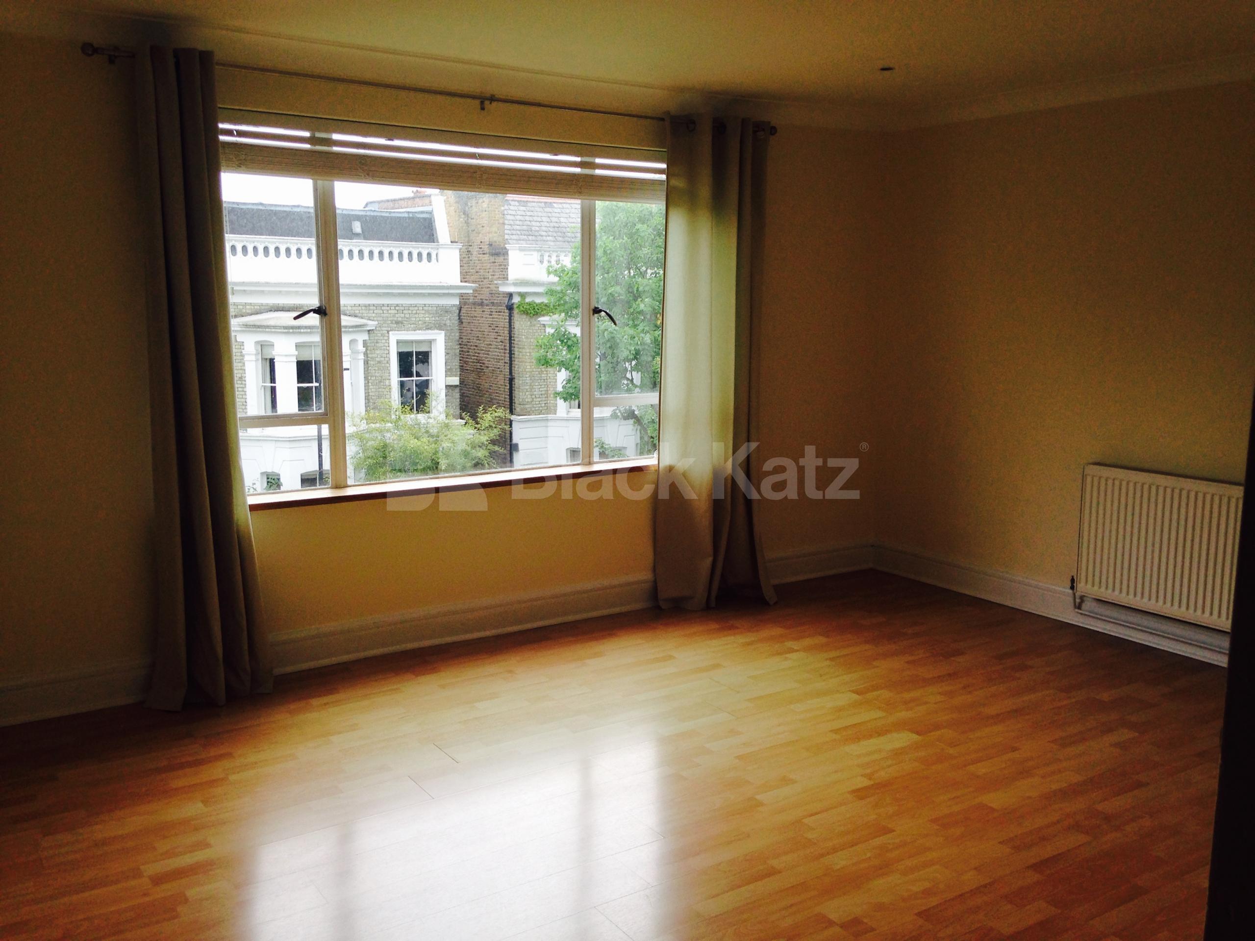 			LET, 3 Bedroom, 1 bath, 1 reception Maisonette			 Ashchurch Terrace, Shepherds Bush W12