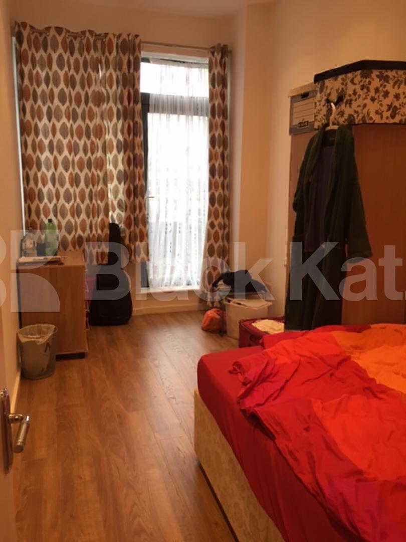 			NEW INSTRUCTION!, 2 Bedroom, 1 bath, 1 reception Flat			 Fonthill Road, FINSBURY PARK