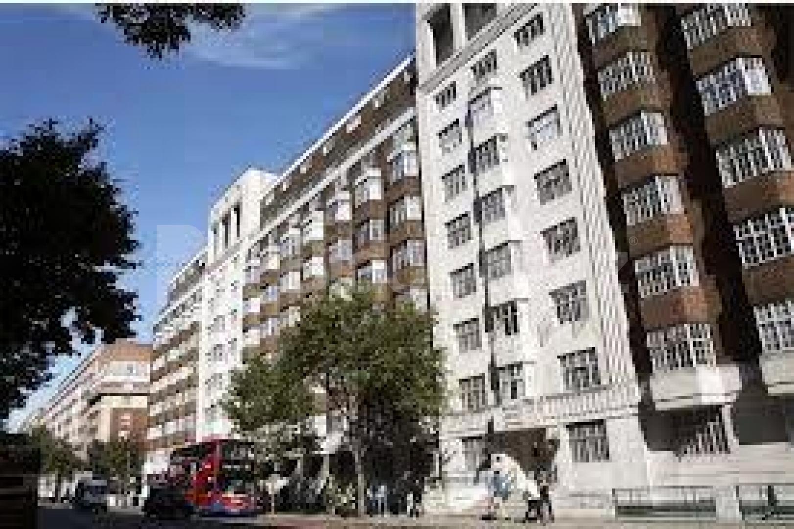 			INCLUSIVE OF BILLS!, Studio Apartment, 1 bath, 1 reception Flat			 Woburn Place, RUSELL SQUARE