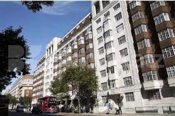 			INCLUSIVE OF BILLS!, Studio Apartment, 1 bath, 1 reception Flat			 Woburn Place, RUSELL SQUARE