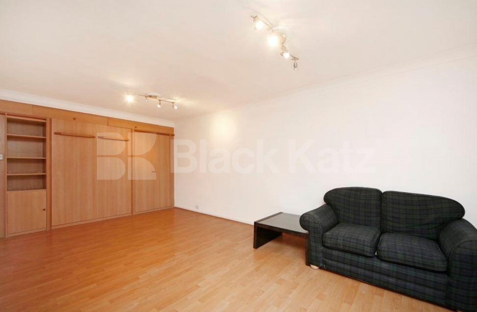 			NEW INSTRUCTION!, Studio Apartment, 1 bath, 1 reception Studio			 Cumberland Terrace Mews, REGENTS PARK 