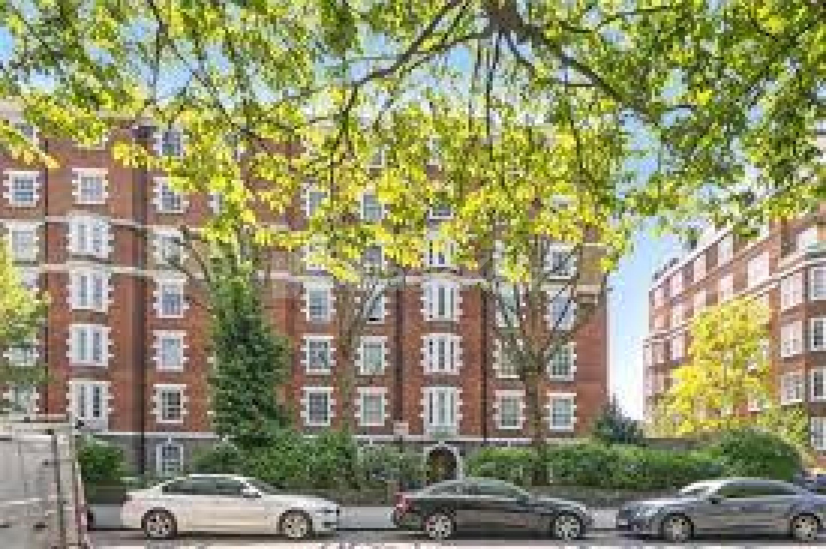 Fantastic 3 bed within a red brick mansion block mins to tube & shops  Grove End Road, St Johns Wood NW8
