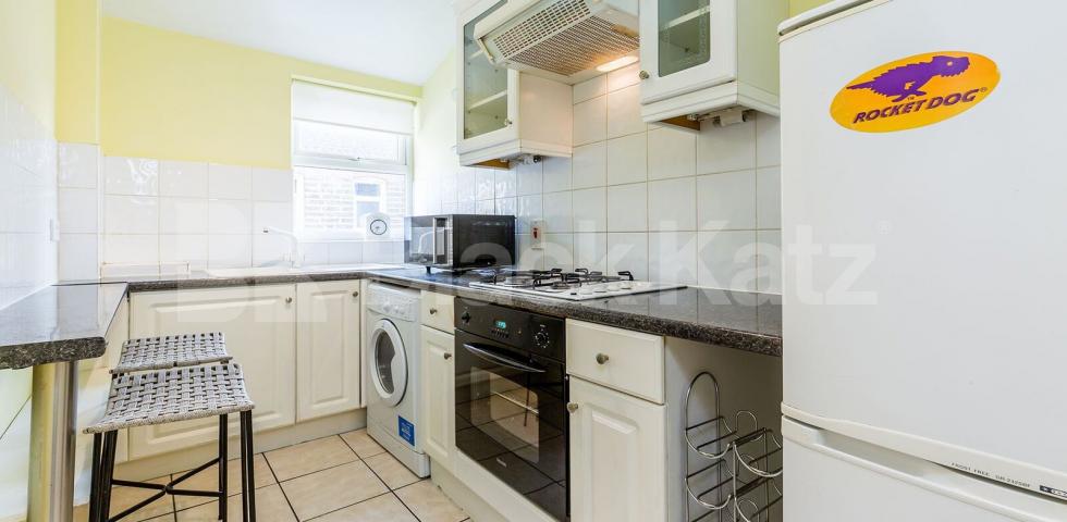 			Great 3 bedroom Flat! , 3 Bedroom, 1 bath, 1 reception Flat			 South View Road, Crouch End-Alexandra Palace