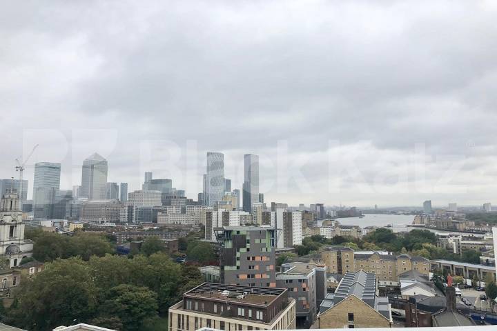 Private development with stunning views of the city  Iona Tower  Ross Way , Limehouse 