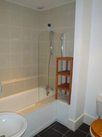 			GARDEN APARTMENT, 2 Bedroom, 1 bath, 1 reception Flat			 Iverson Road, WEST HAMPSTEAD