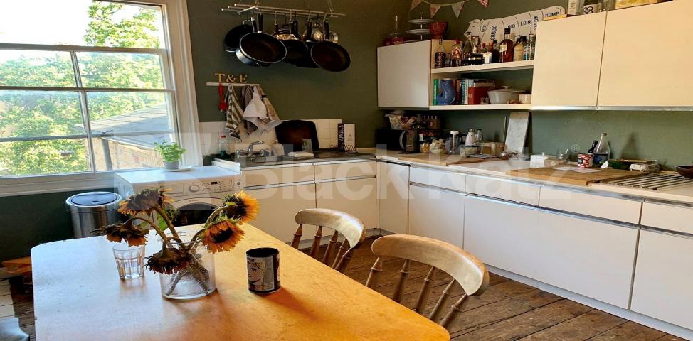 			LET, 1 Bedroom, 1 bath, 1 reception Apartment			 Josephine Avenue, Brixton