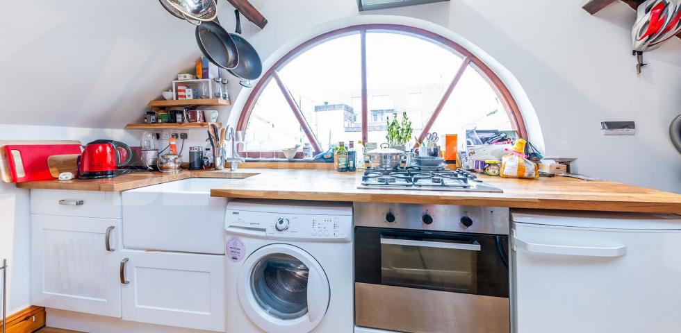 			Studio Apartment, 1 bath, 1 reception Apartment			 HIGH STREET, Hornsey