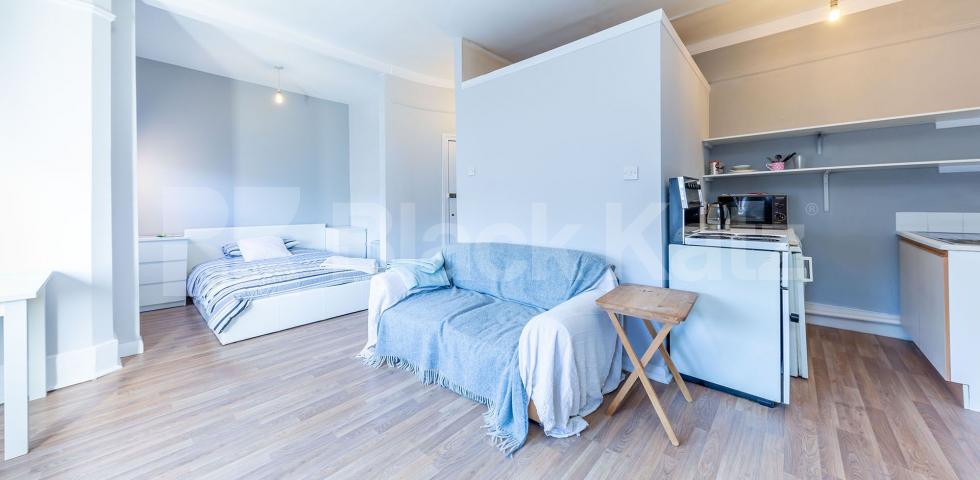 			Studio Apartment, 1 bath, 0 reception Flat			 Muswell Avenue , Muswell Hill