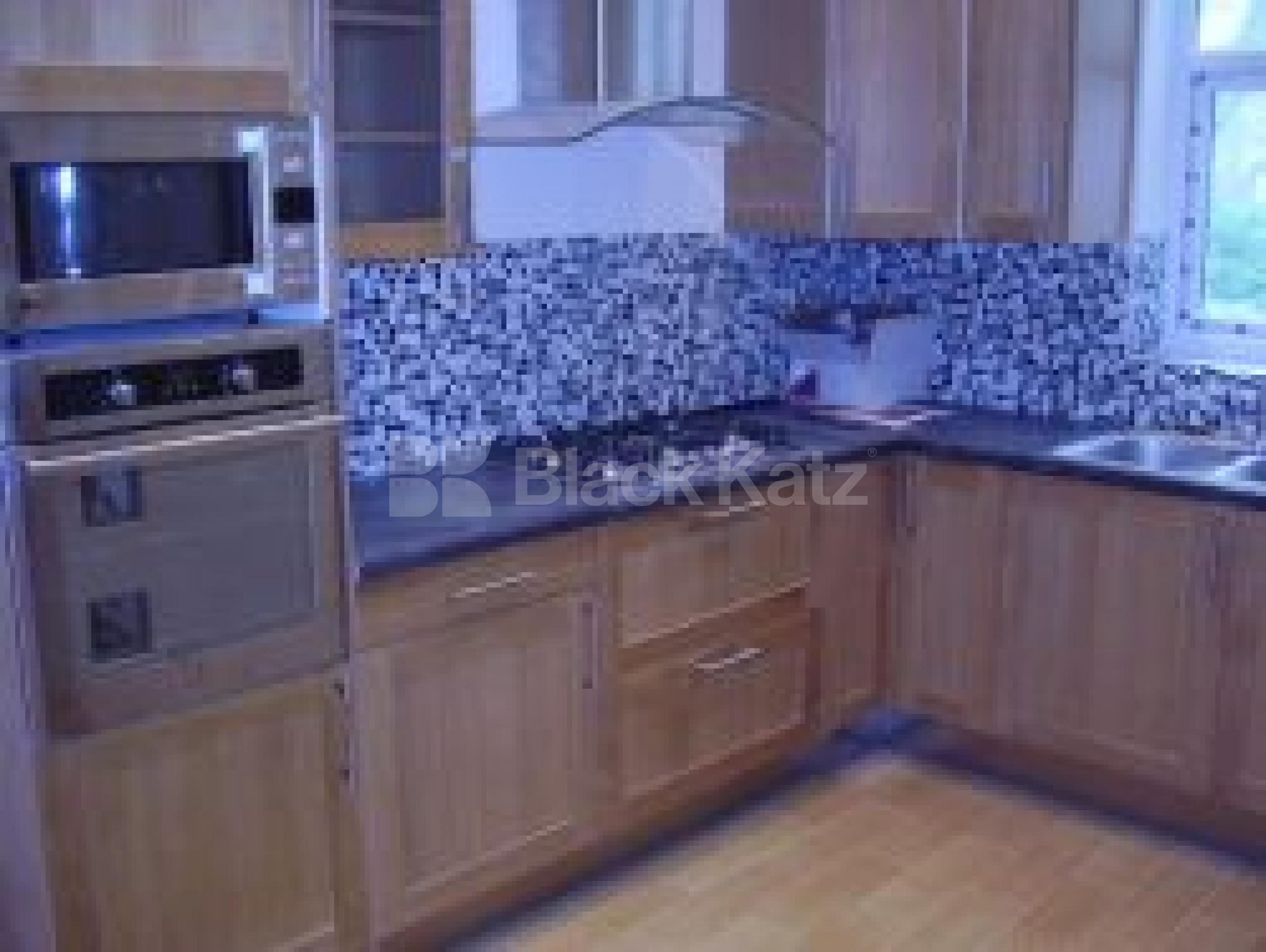 			5 Bedroom, 1 bath, 1 reception Flat			 Jennor Road, STOKE NEWINGTON N16 N16