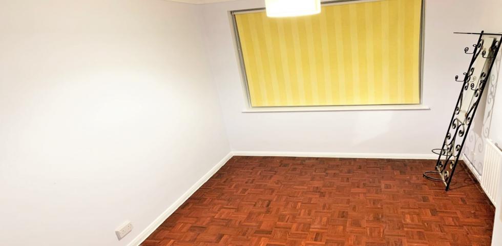 			2 Bedroom, 1 bath, 1 reception Ground Floor Flat			 Teighmouth Road , MAPESBURY CONSERVATION AREA