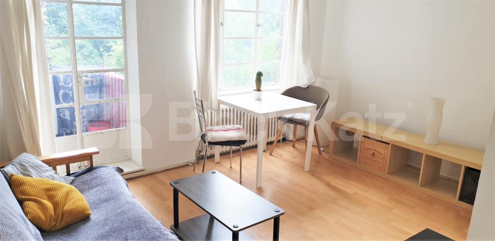 			HEATING and HOT WATER INCLUDED, 1 Bedroom, 1 bath, 1 reception Flat			 The Grampians, Shepherds Bush Road, Shepherds Bush